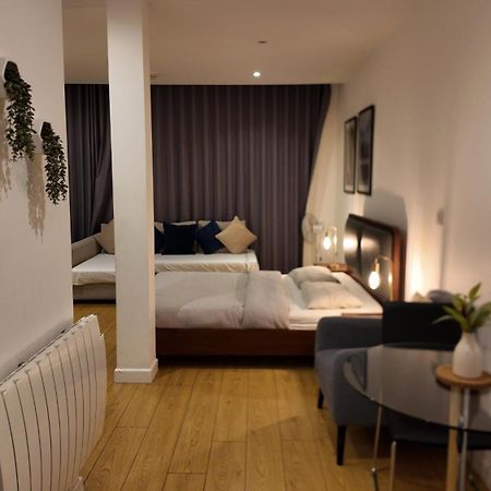 Sleep6 In Leicester Square, Soho Vr7 Londra Esterno foto